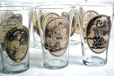 Glasses Mother's Pizza Parlour and Spaghetti House