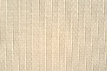 Producator jaluzele verticale  ASIROLL / confectionam si livram in toata tara