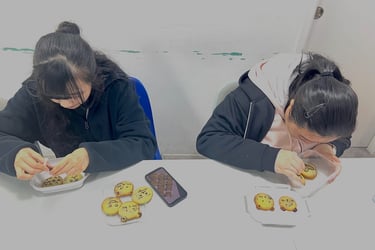 學生在學校烘焙活動 小熊布朗尼曲奇作品