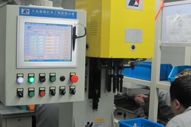 torque tightening machine