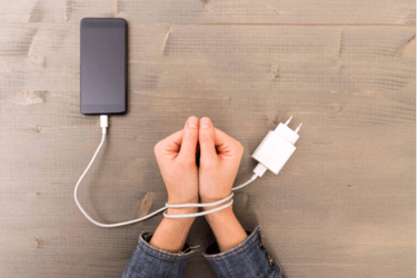 Cédric maynadié hypnotherapeute dans le gard. hypnose addiction aux ecrans castillon-du-gard