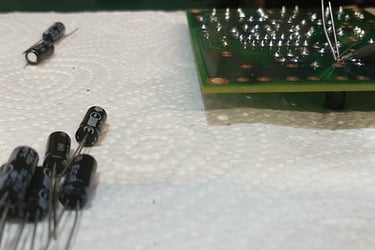 Digital echo chamber kit. Capacitor placement.