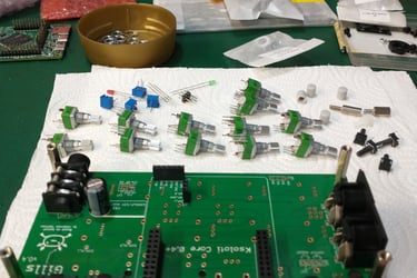 Ksoloti Gills: Pots and switches 1