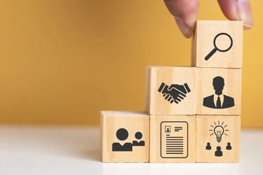 Des icônes rh et formation, illustrant le conseil en gestion hôtelière par Emilie Penazzi