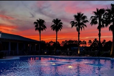 Epis sunset at Lake Osprey RV Resort