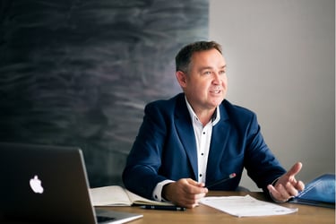 Rowan Reigate - Partner für Sprache und Wirkung