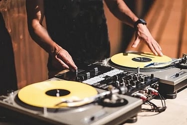 votre DJ Jean Claude PERRIERES