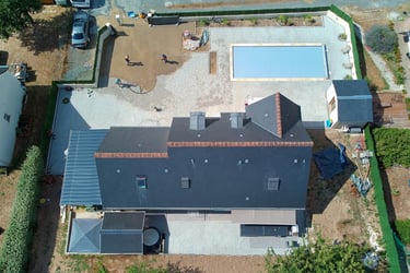 Terrasse de plus de 300 m2 en granit