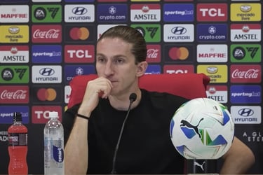 Filipe Luís em entrevista coletiva após o banho tático contra o Internacional pela Libertadores 2025