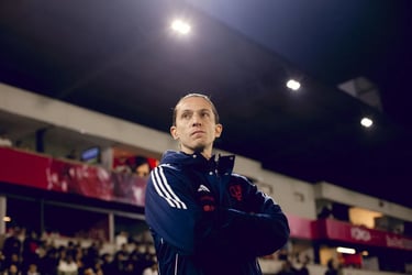 Filipe Luís em vitória sobre o Bragantino quebrando mais um Tabu
