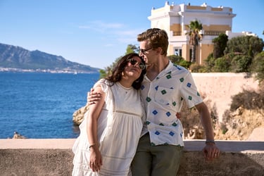 a couple kissing in maldorme beach in marseille