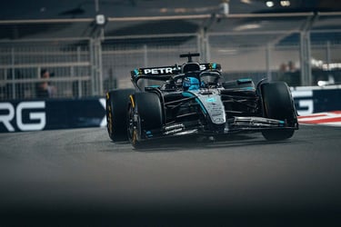 George'as Russellas Mercedes