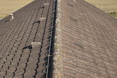 Fassaden-, Dach-, Fenster-, PV- und Pflastersteinreinigung von Easy-Sauber – gründlich, professionel