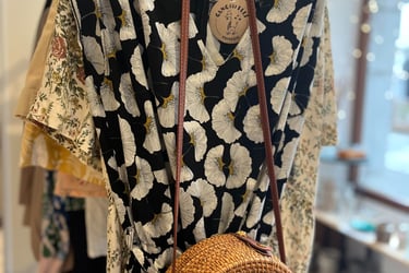 robe et sac de seconde main boutique gang des Fées