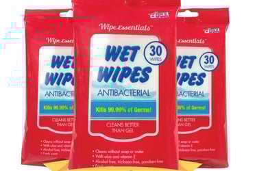 Toallitas húmedas y gel antibacterial esenciales para los parques de Disney y Universal
