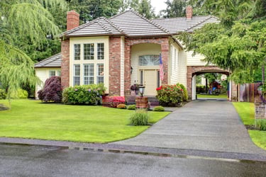 Concrete driveway repair and installation by West Linn Concrete, your trusted concrete repair company.