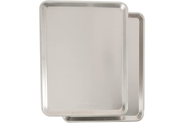 Baking just got easier with these quality sheet pans!