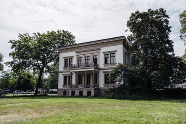 Charlottenburg-Wilmersdorf civil registry building.