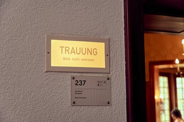 Light next to the ceremony room in the Reinickendorf town hall.