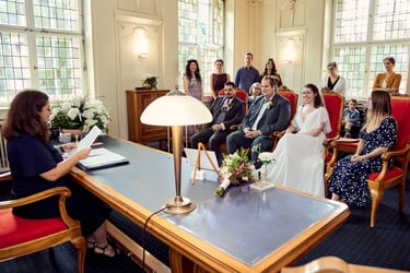 Civil wedding ceremony at the Tempelhof-Schöneberg civil registry.