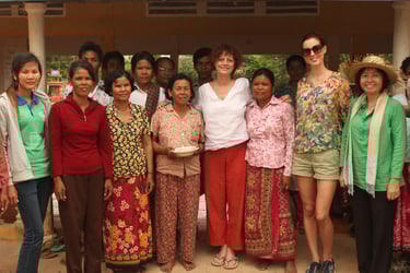 SUSAN SARANDON PROMOTING HEIFER'S HOLIDAY GIFTS ON THE NEW