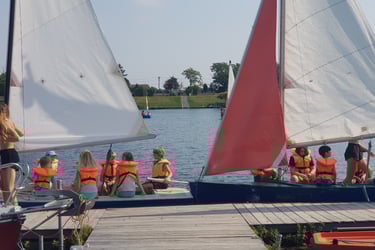 Kinder in der Segelschule VI