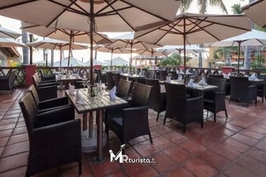 Ofertas en Holiday nInn Ixtapa - restaurante