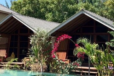 Genteng uPVC Royalroof untuk WAH Resort Gili Trawangan NTB