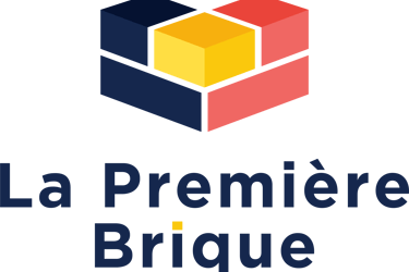 La première brique