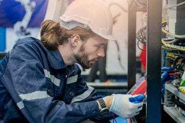 Trafo bakımı güvenlik için zorunludur. ZED Elektrik Mühendislik