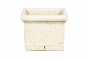 pot carré en pierre