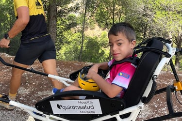 Voluntarios CDUTSB silla Joelette