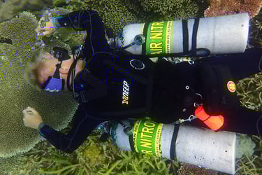 PADI sidemount diver