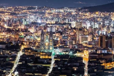 Ecuador - Quito -  night panorama