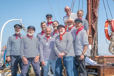 motley-crew shantymen - Brightlingsea