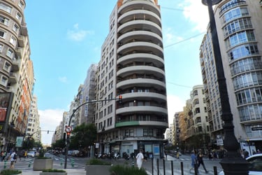 Edificios en Plaza San Agustín.