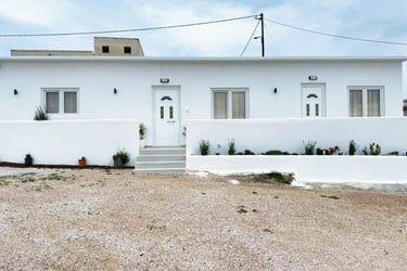 Κουφώματα αλουμινίου, PVC, Εσωτερικές Πόρτες, Πόρτες ασφαλείας απο τη META METAL Σαντορίνη