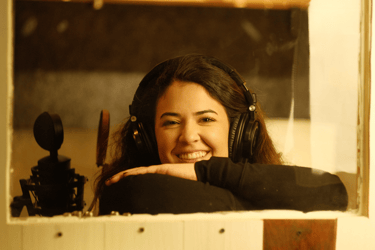 Grabar voces en Ciudad de México, Cantante grabando en estudio profesional, sesiones de grabación