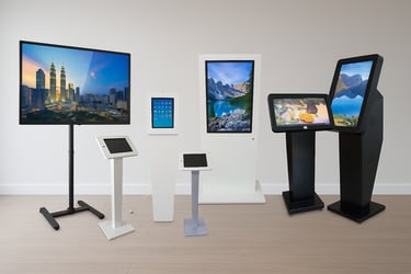 Equipamentos Publigames. Totens, Tablets e TVs
