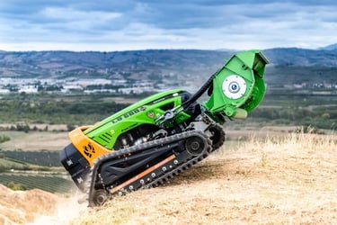 Green Climber LC 600 Pro Model climbing up steep slope