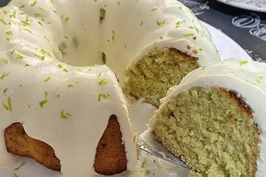 Bolo low carb de limão