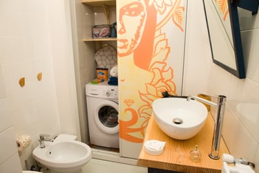 private bathroom Studio Paolina 2 Rome vacation home- wash machine, hair dryer, shower, bidet 