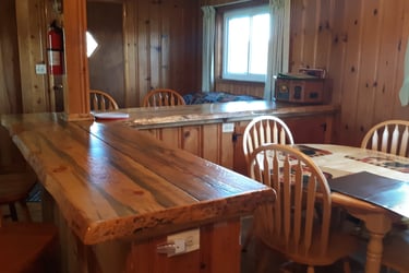 counter tops, kitchen cabinets