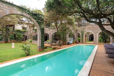 Giraffe Manor Kenya pool