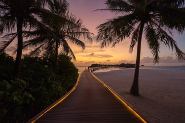 Huvefen Fushi Maldives sunset