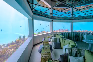 Ozen Life Maadhoo Maldives M6M underwater restaurant