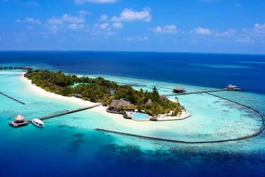 komandoo maldives island view