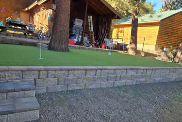 putting green with retaining wall