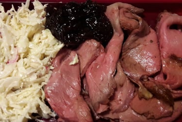 Roast beef, coleslaw and caramelized onions