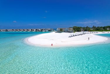 Four Seasons Landaa Giraavaru Maldives beach